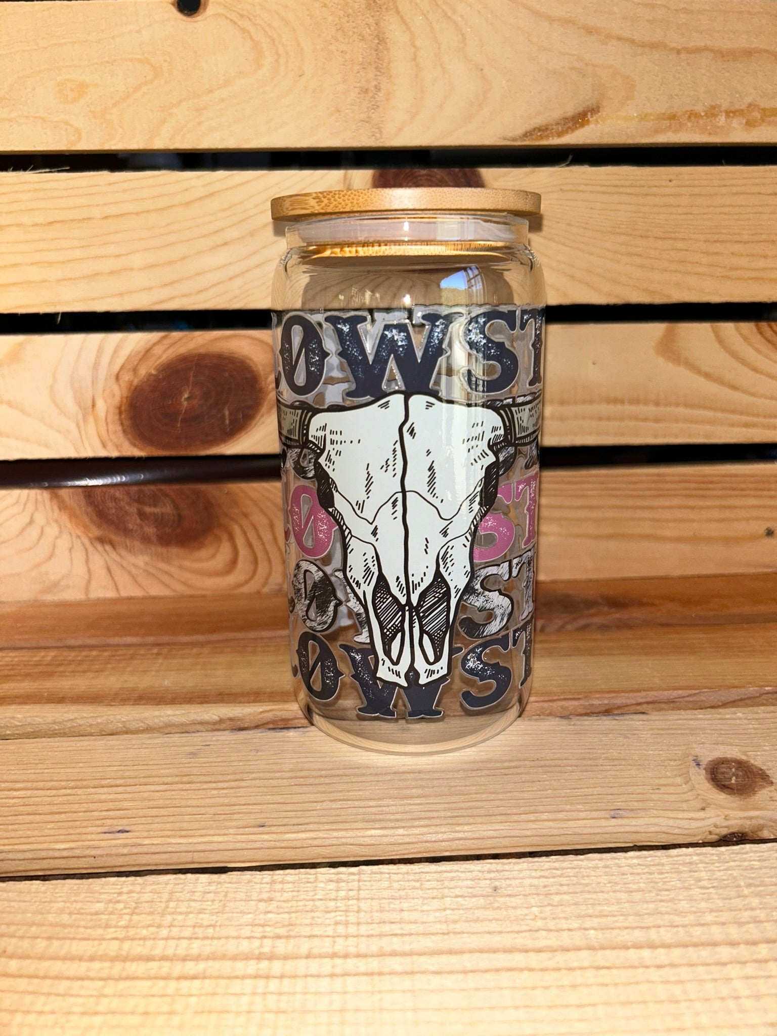Highland Cow 16oz Beer Can Glass with Bamboo Lid and Plastic Straw